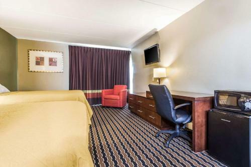 Motel Travelers Inn & Suites - I-95 Exit 145