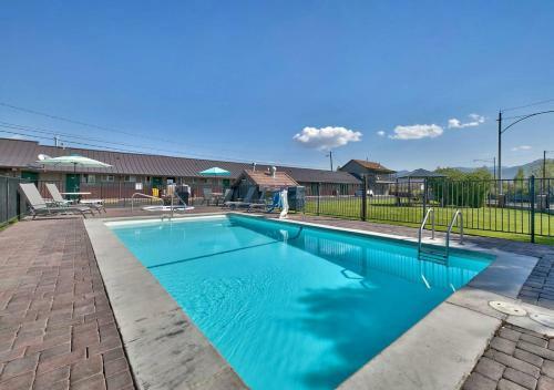 Motel Walker River Lodge