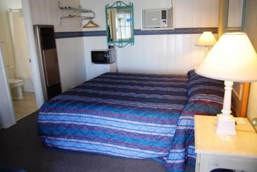 Redwood Motel