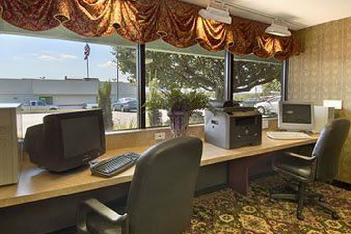 Hotel Ramada Conference Center - Edgewood