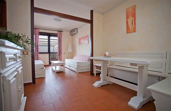 Residence T-village
