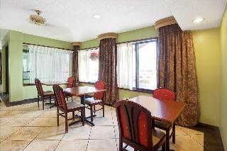Hotel Baymont Inn And Suites Monroe
