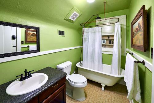 Avenue Hotel Bed And Breakfast