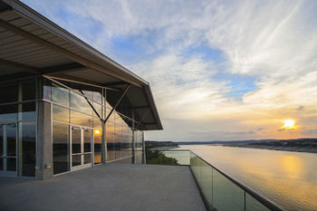 Hotel Lakeway Resort And Spa