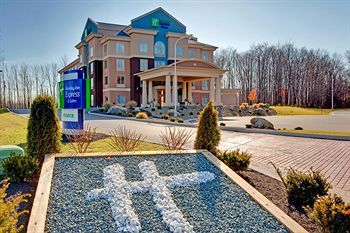 Holiday Inn Express Hotel & Suites Hamburg