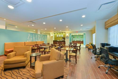Hotel Sleep Inn & Suites Cambridge
