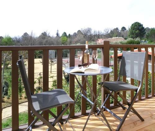 Hotel La Petite Auberge De Roussillon