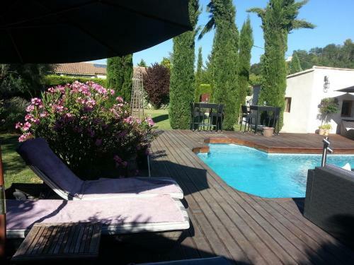 Hostal Les Chambres D'h�tes De La Ferrage