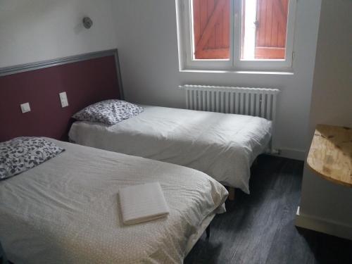 Cabaret� Hotel