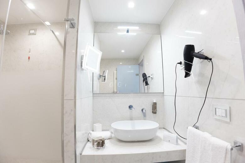 Hotel Costa Brada Luxury Resort