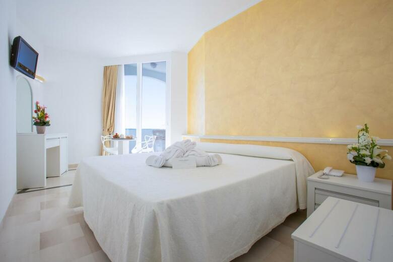 Hotel Costa Brada Luxury Resort