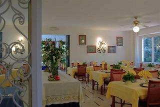 President Hotel