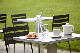 Hotel Campanile Macon Nord Sennec�