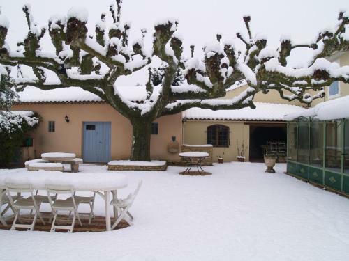 Bed & Breakfast Chambres D'h�tes Le Mas Du Platane