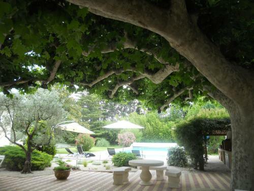 Bed & Breakfast Chambres D'h�tes Le Mas Du Platane