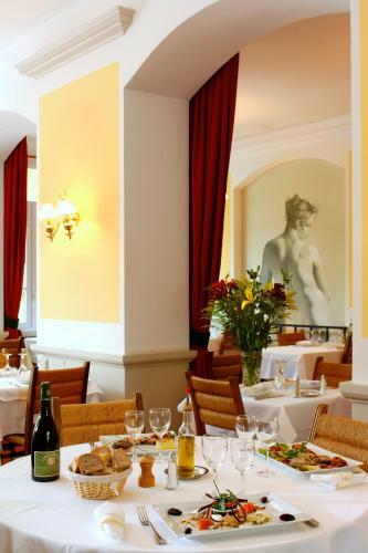 Hotel H�tel Colombet