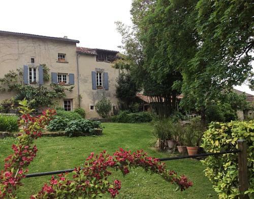 Bed & Breakfast Pauliac Chambres D'h�tes