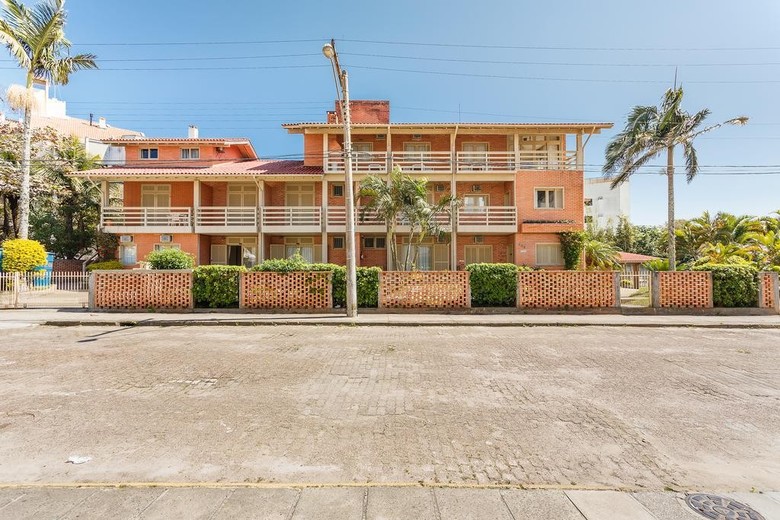 Hostal Residencial Alamandas