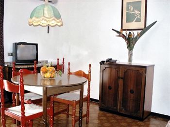 Hotel Holiday Club Naxos