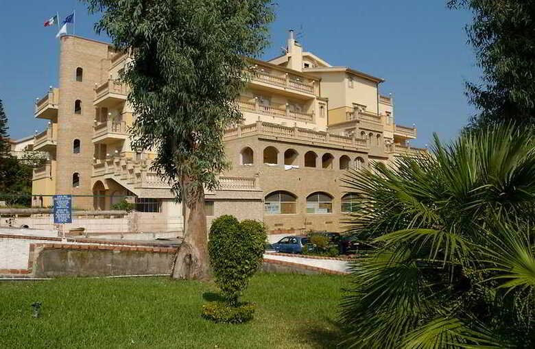 Hotel Hellenia Yachting