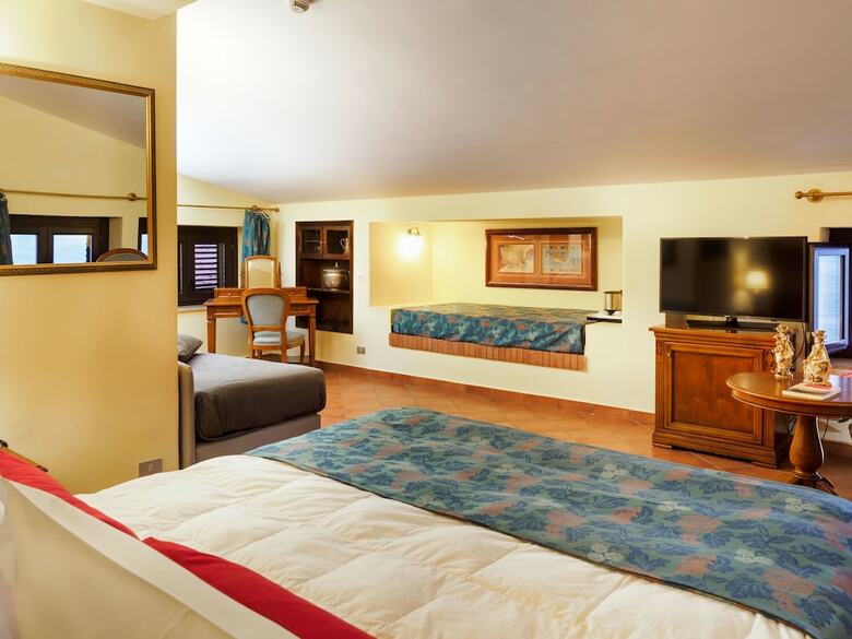 Hotel Sirius