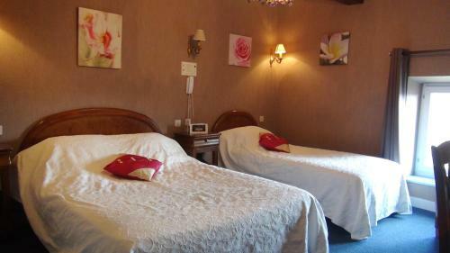 Hotel Logis Le Clos Du Montvinage Rest. Auberge Val de L'oise