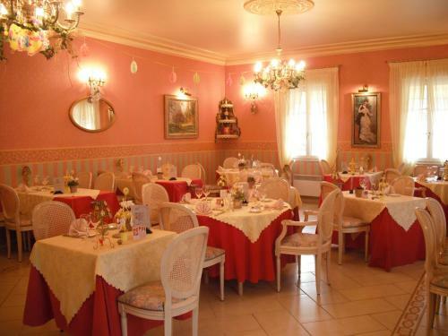 Hotel Logis Le Clos Du Montvinage Rest. Auberge Val de L'oise