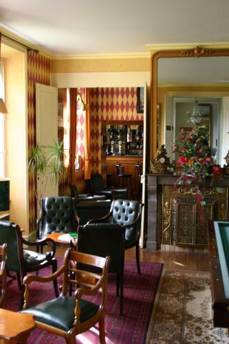 Hotel Logis Le Clos Du Montvinage Rest. Auberge Val de L'oise