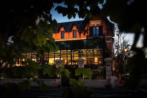 Hotel Maison Decoret
