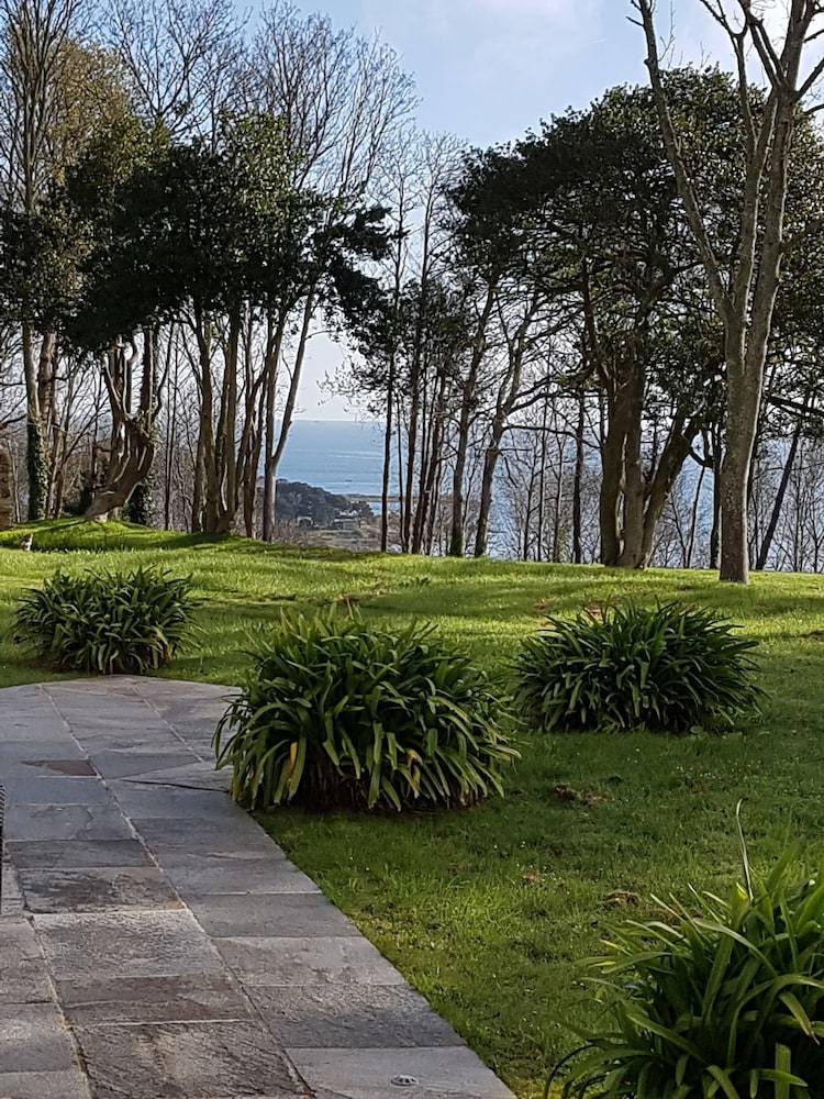 Hotel Manoir De Kergrec'h