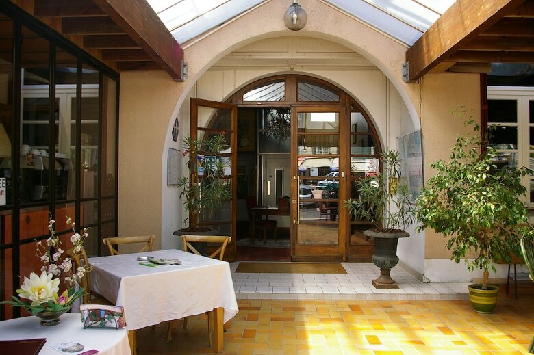 Hotel Hostellerie De La Roseraie
