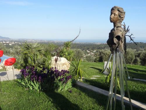 Bed & Breakfast Les 4 �l�ments Maison D'h�tes Design