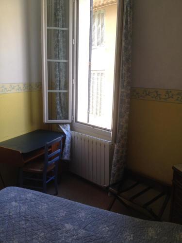 Hotel Le Clos Des Ar�mes