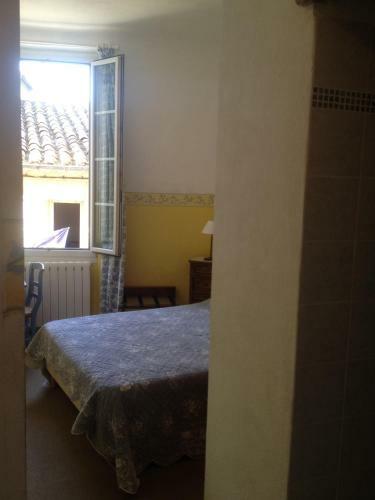 Hotel Le Clos Des Ar�mes