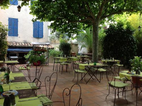 Hotel Le Clos Des Ar�mes
