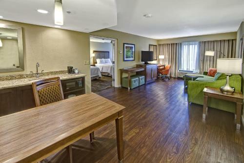 Hotel Hampton Inn And Suites Asheville-i-26