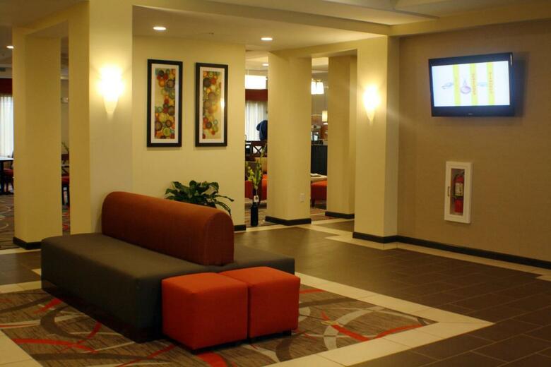 Hotel Holiday Inn Express And Suites - Bradford