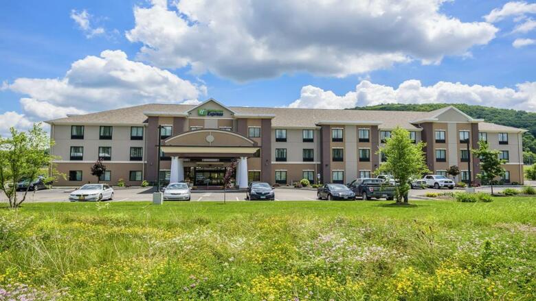 Hotel Holiday Inn Express And Suites - Bradford