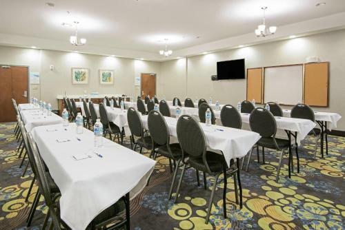Holiday Inn Express Hotel And Suites Monahans I-20