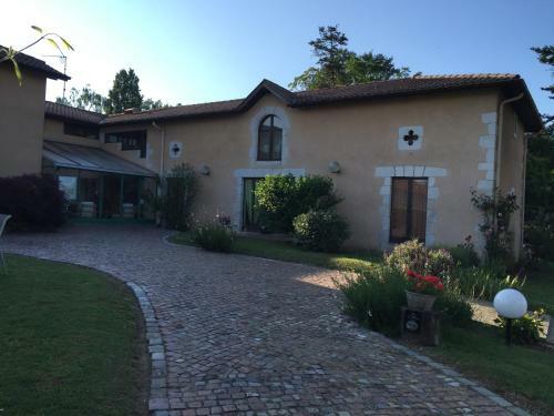 Hotel H�tel Studios Les Acacias