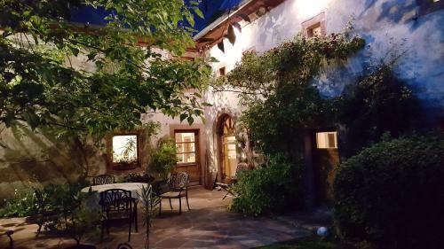 Bed & Breakfast Le Chat Rouge Chambres D'h�tes de Charme En Alsace