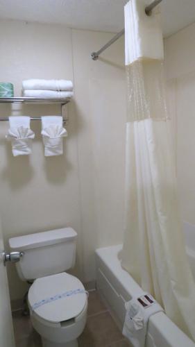 Motel Budget Host Airport Inn