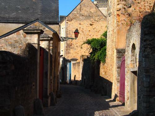 Hostal Logis De La Contrescarpe