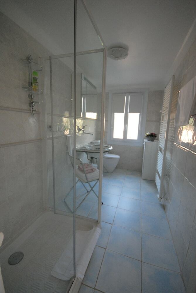 Bed & Breakfast Mas Des Kardouons