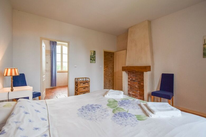 Hotel Domaine D'essendi�ras