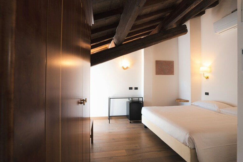 Rechigi Park Hotel