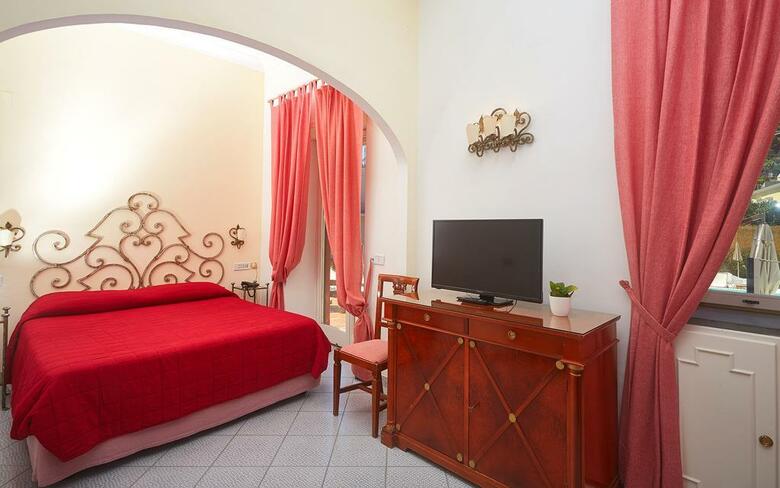 Hotel Bristol