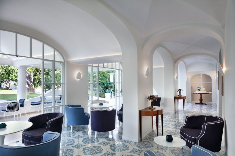 Hotel A Pazziella