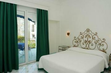 Hotel A Pazziella