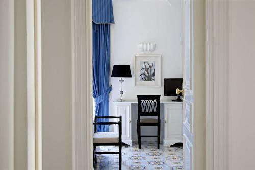 Hotel Canasta